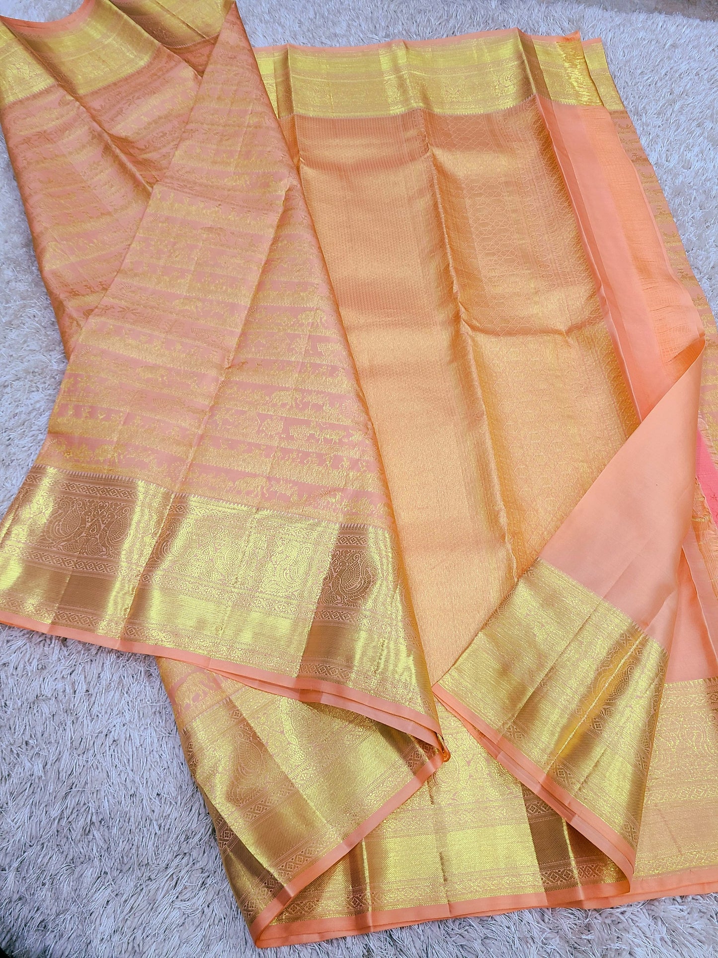 Product Image - Handwoven Bridal Kanchipuram Silk Saree with Pure Gold Zari