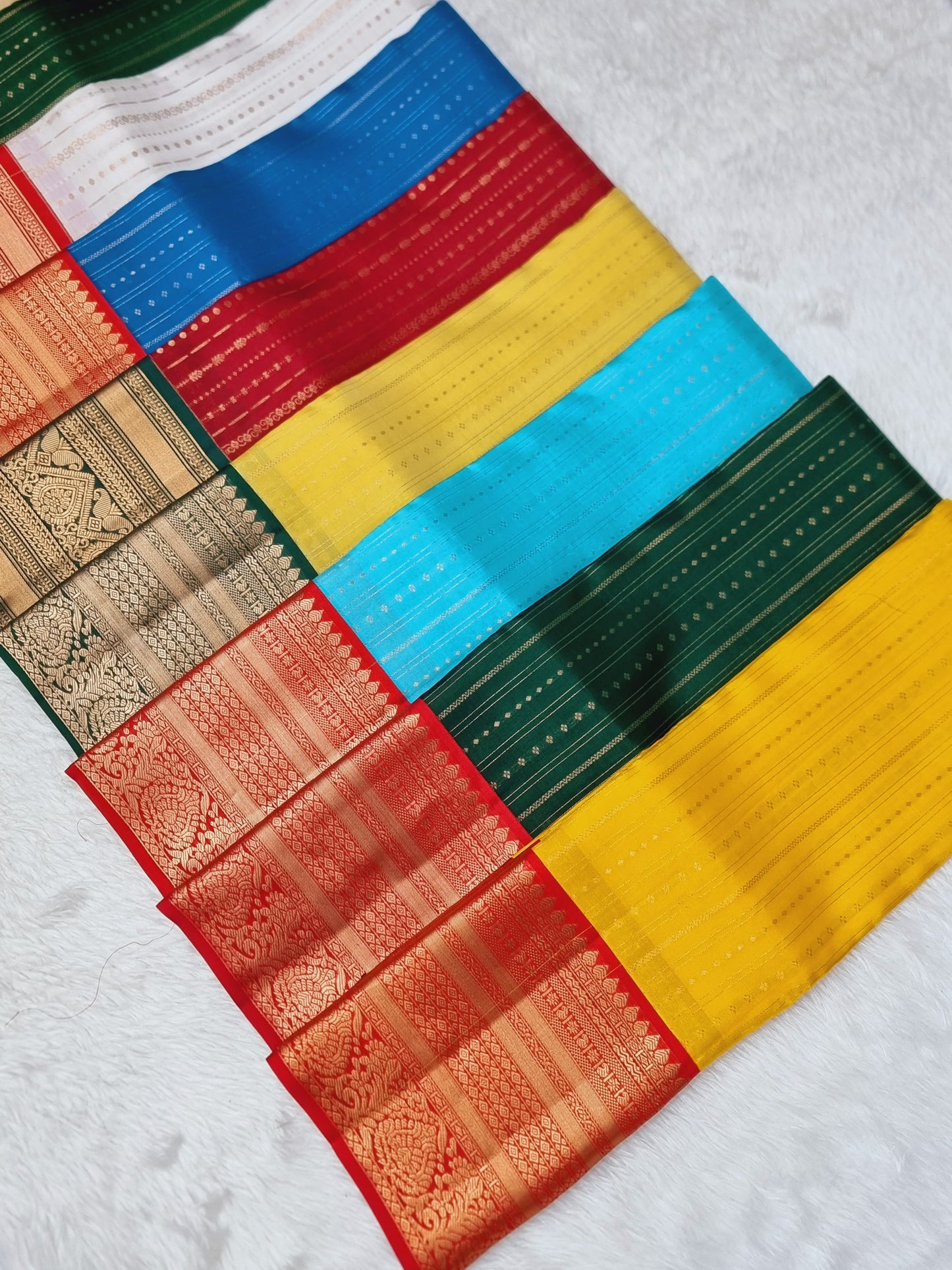 Product Image - Exquisite Designer Strip Pattern Traditional Korvai Saree