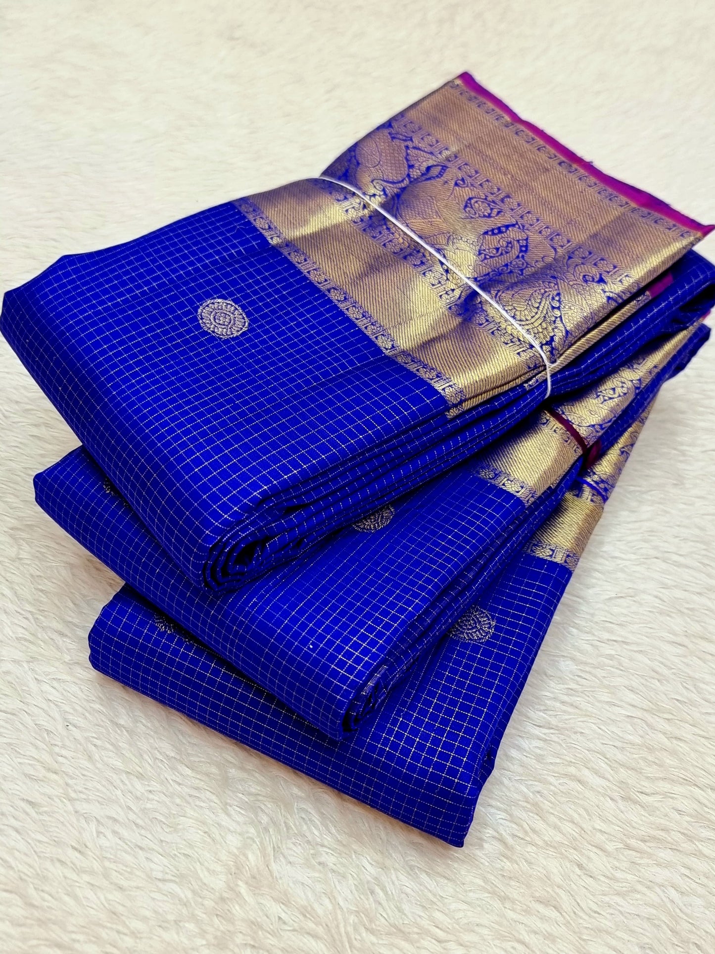 Product Image - Exquisite Kanchipuram Silk Saree with 2 Gram Gold Zari - Handwoven Vairaoosi Pattern