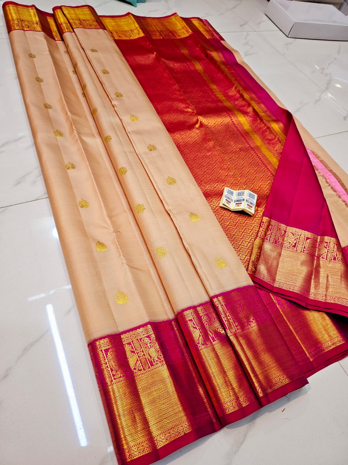 Product Image - Kachipurampattu  sarees 