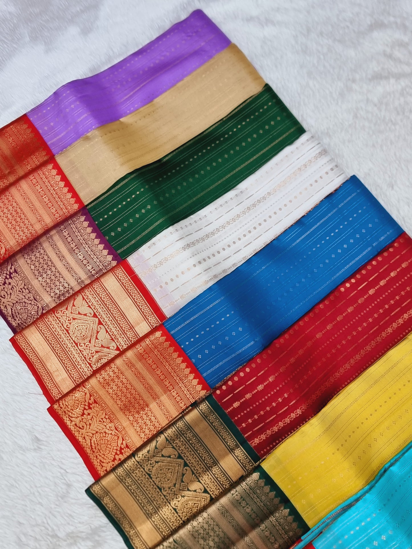 Product Image - Exquisite Designer Strip Pattern Traditional Korvai Saree