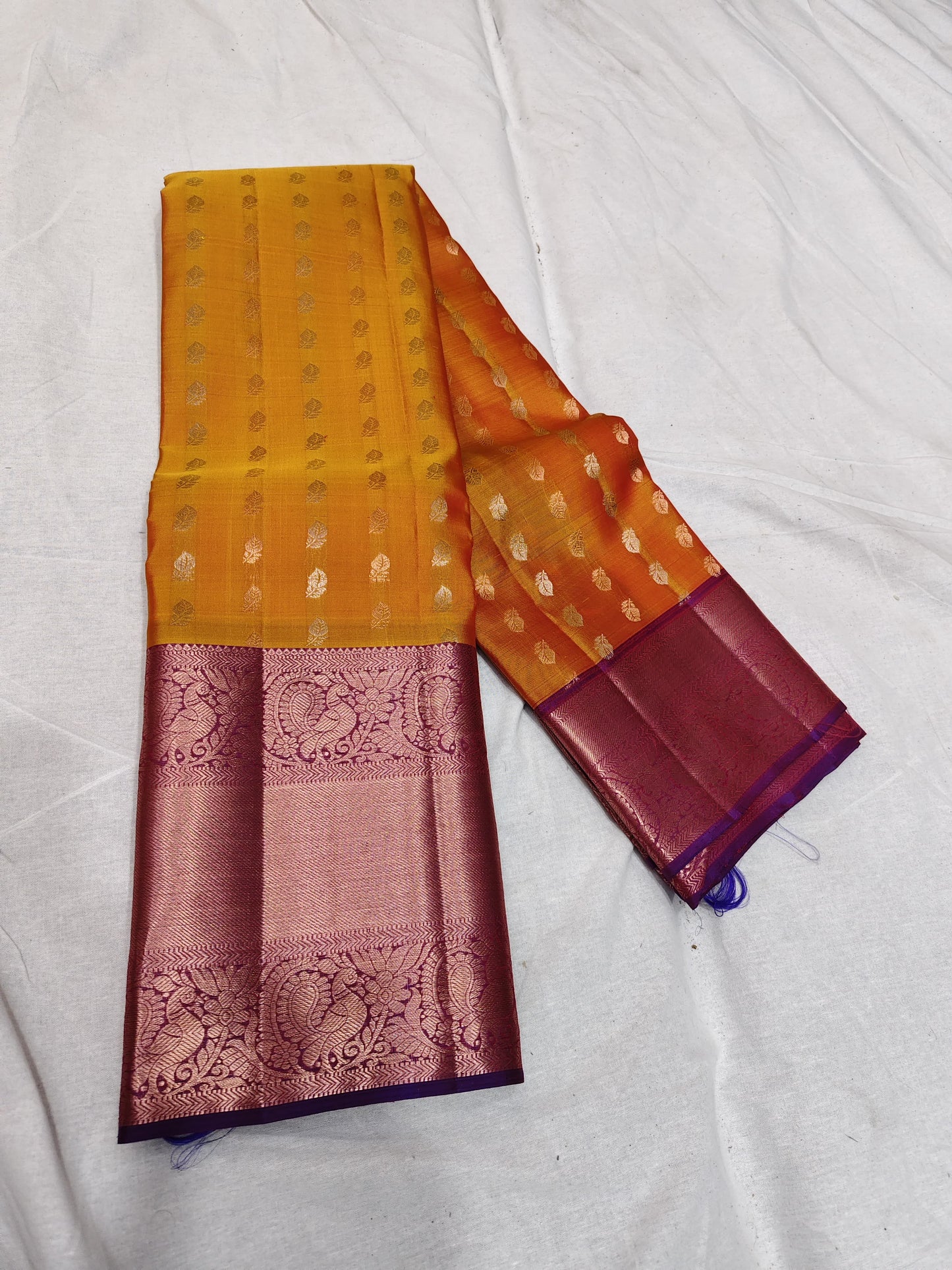 Product Image - Exquisite 100% Pure Kanchi Pattu Saree with 1 Gram Gold Jari Border | Designer Wedding Saree