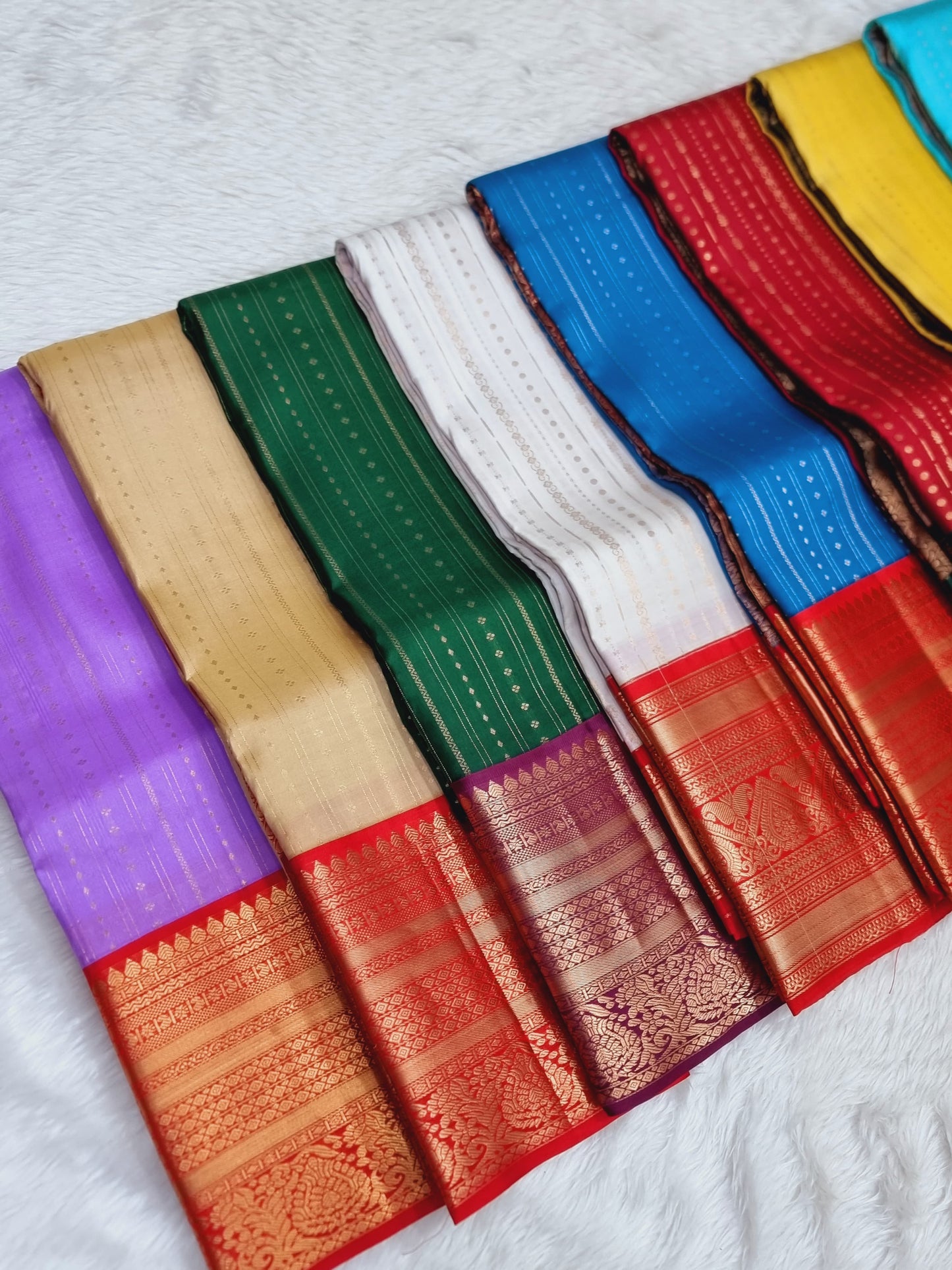 Product Image - Exquisite Designer Strip Pattern Traditional Korvai Saree