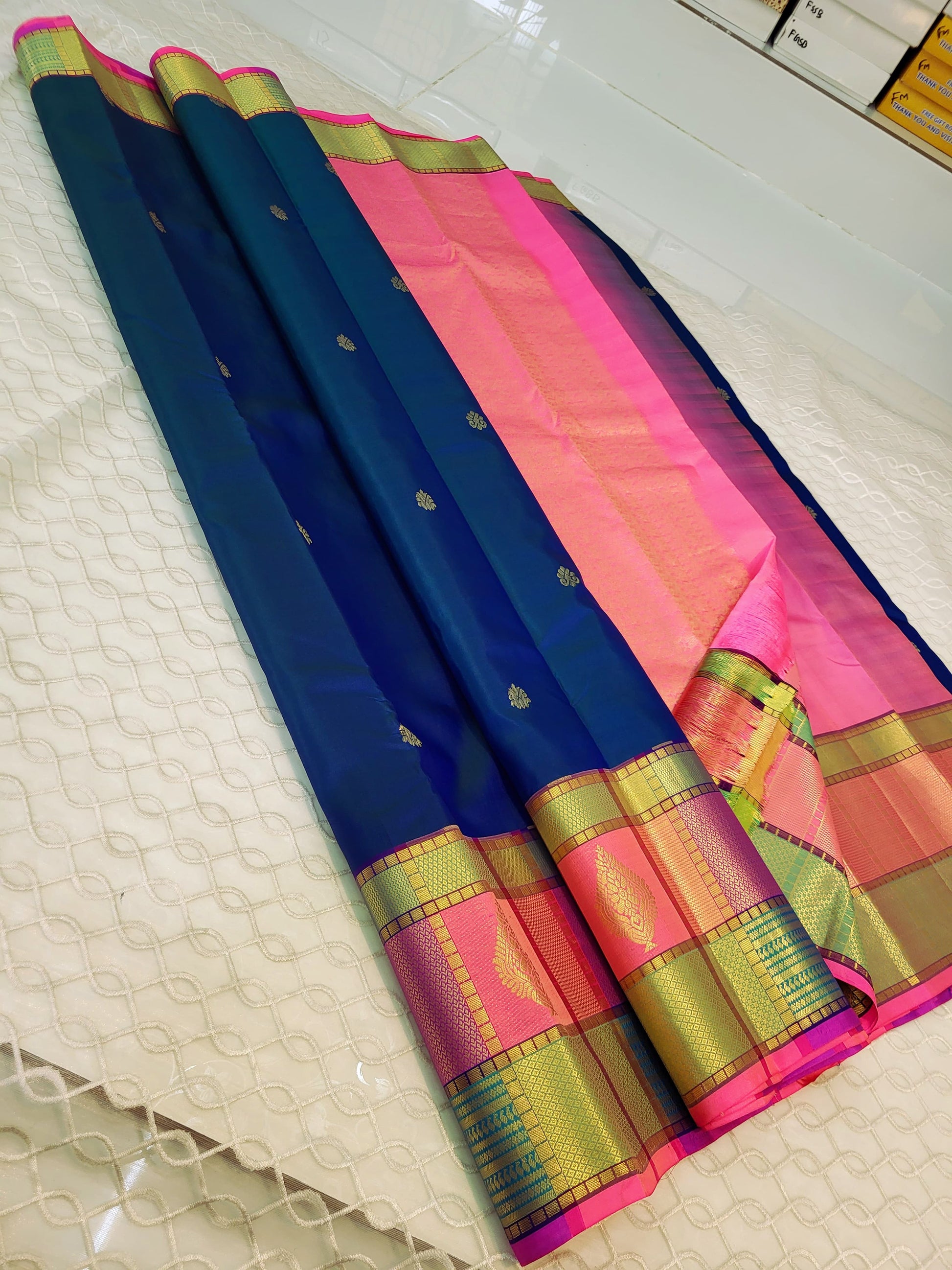 Product Image - Exquisite Handloom Silk Sarees | Designer Festive Wear | Wedding Saree